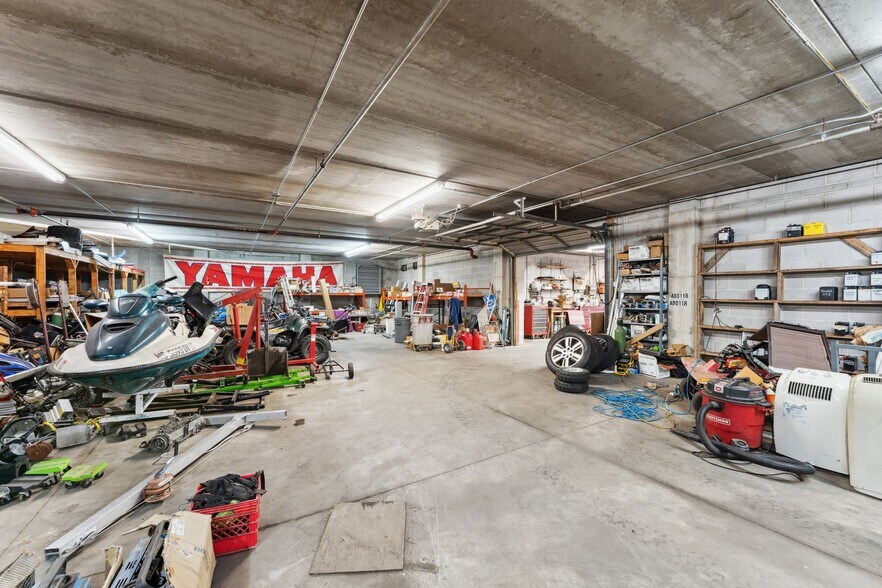 More Photos Of 4388 Shoreline Dr, Spring Park Storefront Retail Office For Sale