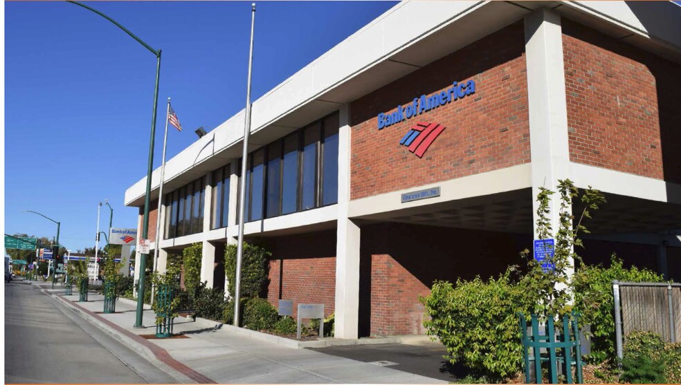 More Photos Of 619 E St, Marysville Bank For Lease