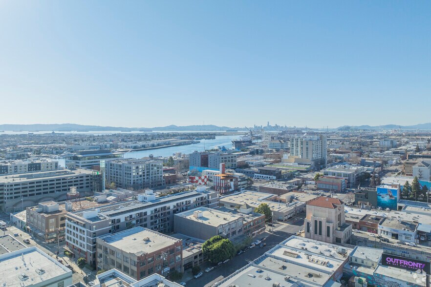 More Photos Of 318 Harrison St, Oakland Loft Creative Space For Lease