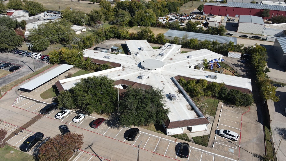 More Photos Of 1710 N McDonald St, McKinney Assisted Living For Sale