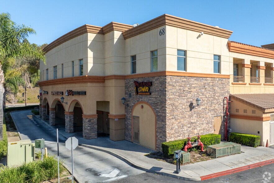 More Photos Of 68 Rio Rancho Rd, Pomona Storefront For Lease