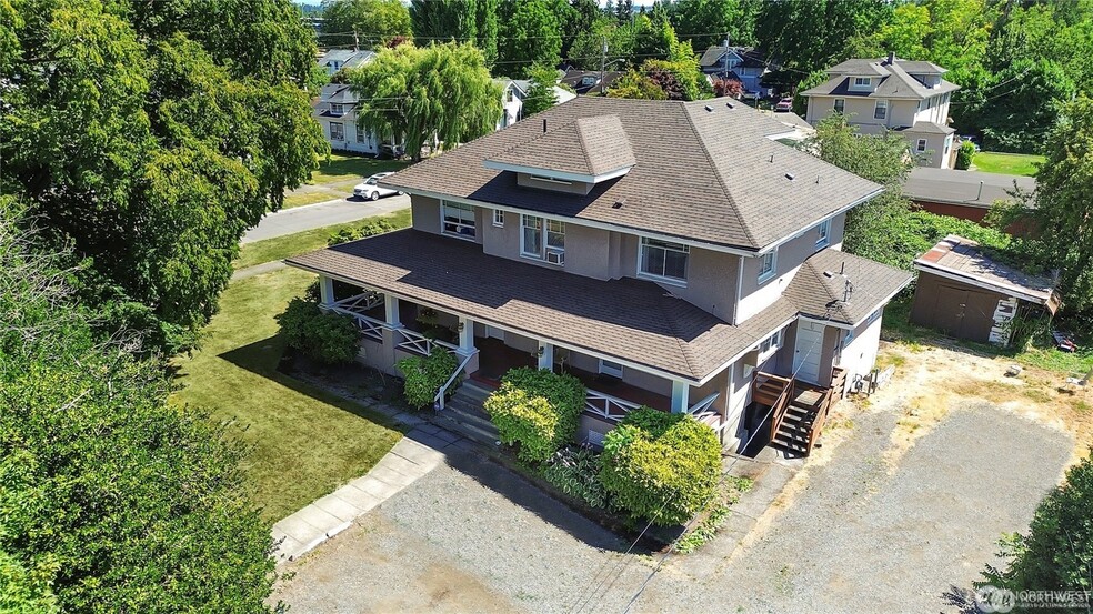 Primary Photo Of 506 1st St SW, Auburn Apartments For Sale