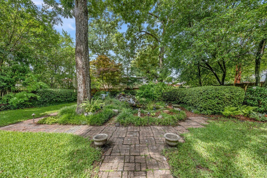 More Photos Of 412 S 3rd St, Wilmington Hospitality For Sale