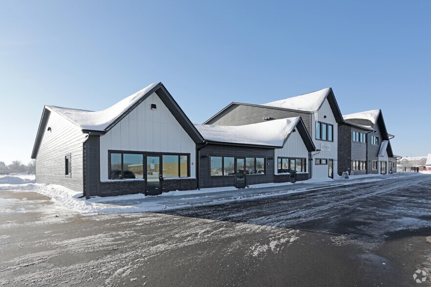 More Photos Of 291 NE 5th Ave, Isanti Freestanding For Sale