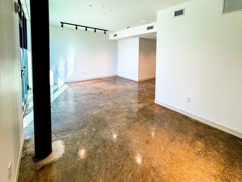 More Photos Of 31 Artful Way, Asheville Apartments For Lease