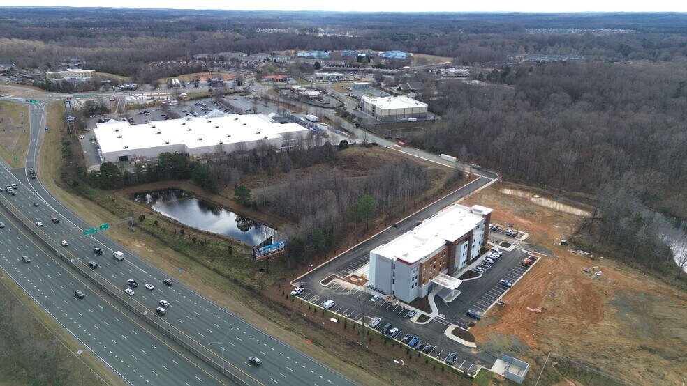 More Photos Of 204 Lowes Blvd, Mebane Land For Lease