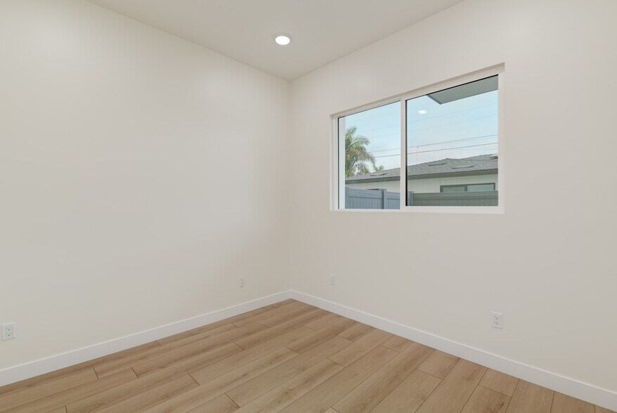 More Photos Of 5140 Los Robles Dr, Carlsbad Multifamily For Sale