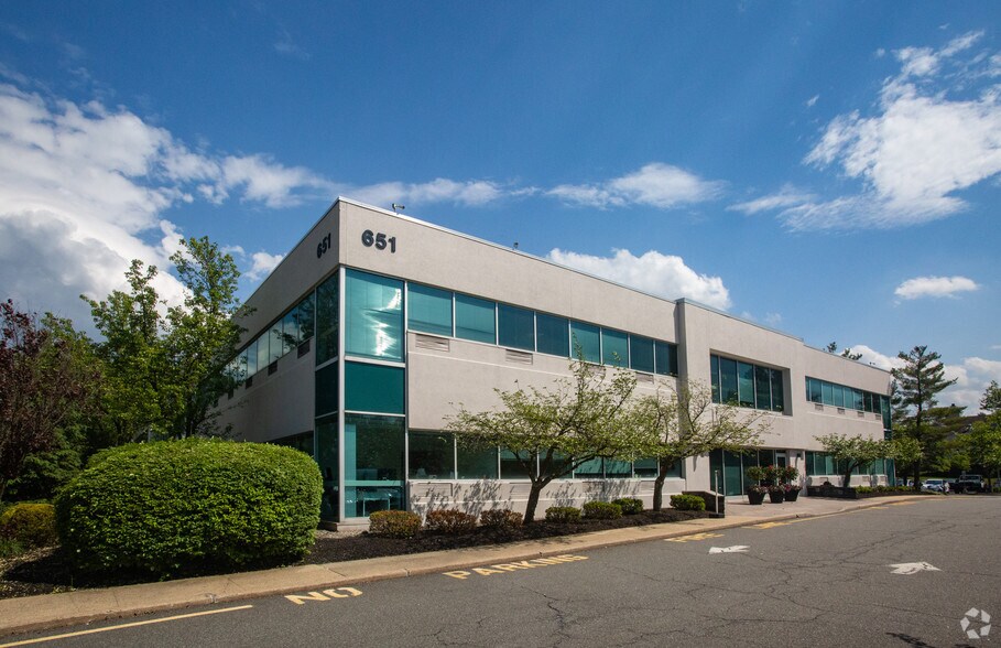 Primary Photo Of 651 Old Mount Pleasant Ave, Livingston Office For Lease