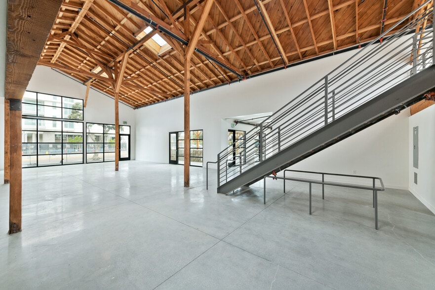 More Photos Of 1600 Lincoln Blvd, Santa Monica Freestanding For Lease