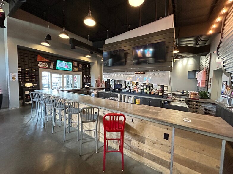 More Photos Of 8410 Line Ave, Shreveport General Retail For Lease