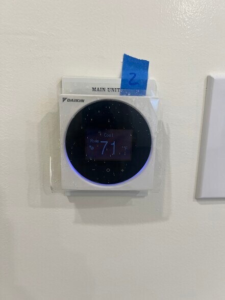 More Photos Of 6301 Northern Pass Dr, El Paso Office For Sale