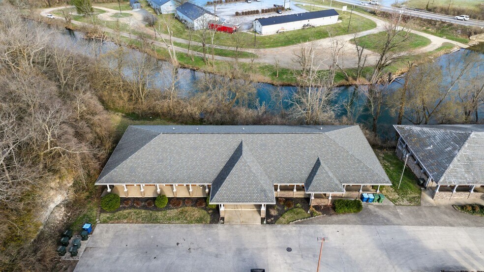 More Photos Of 304-306 Boston Sq, Georgetown Healthcare For Sale