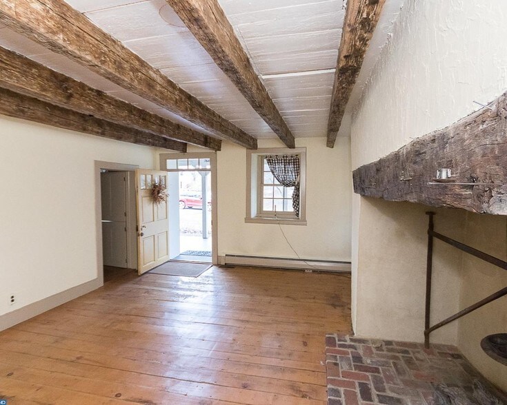 More Photos Of 606 Swedesford Rd, Malvern Loft Creative Space For Lease