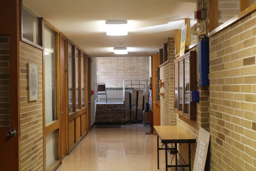 More Photos Of 1140 Governor St, Springfield Religious Facility For Sale