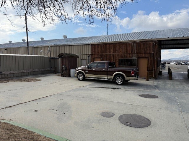 More Photos Of 58581 371, Anza Auto Repair For Sale