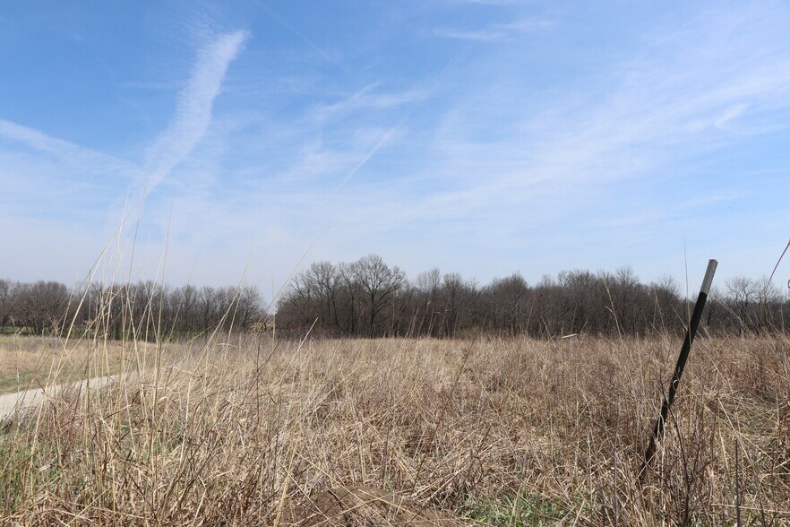 More Photos Of SW Corner Missouri 139 Highway & County Road 150, Hale Land For Sale