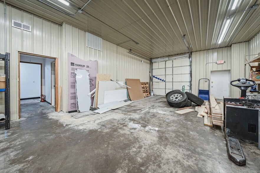 More Photos Of 15 E Walnut St, Chippewa Falls Industrial For Sale