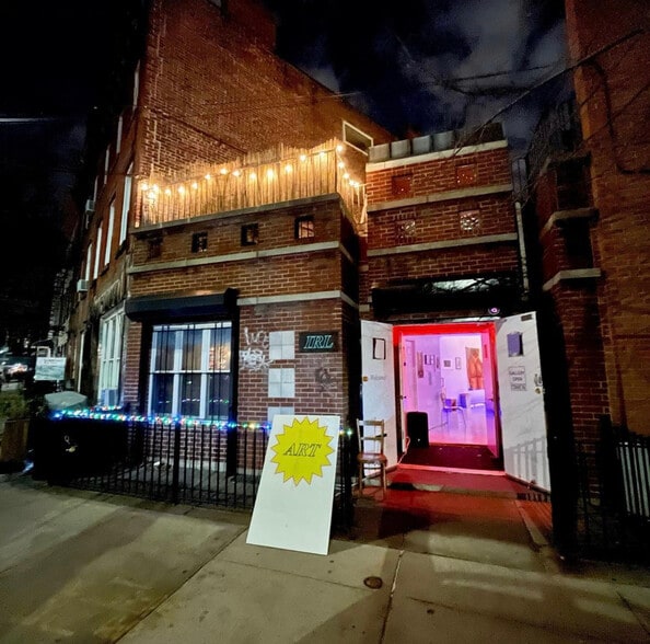 More Photos Of 80 Franklin St, Brooklyn Storefront Retail Office For Lease