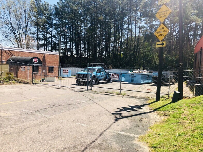 More Photos Of 1716 St Albans Dr, Raleigh Light Manufacturing For Lease