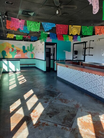 More Photos Of 29835 US Highway 19 N, Clearwater Restaurant For Lease