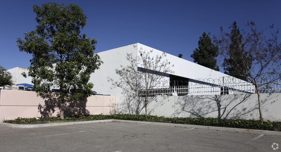More Photos Of 10720 Ada Ave, Montclair Warehouse For Lease