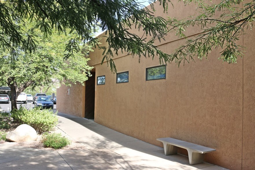 More Photos Of 2102 N Country Club Rd, Tucson Medical For Sale