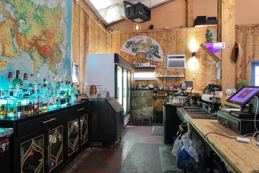 More Photos Of 16454 Appalachian Hwy, Thomas Restaurant For Sale