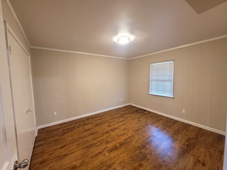 More Photos Of 2553 Lower Wetumpka Rd, Montgomery Apartments For Sale