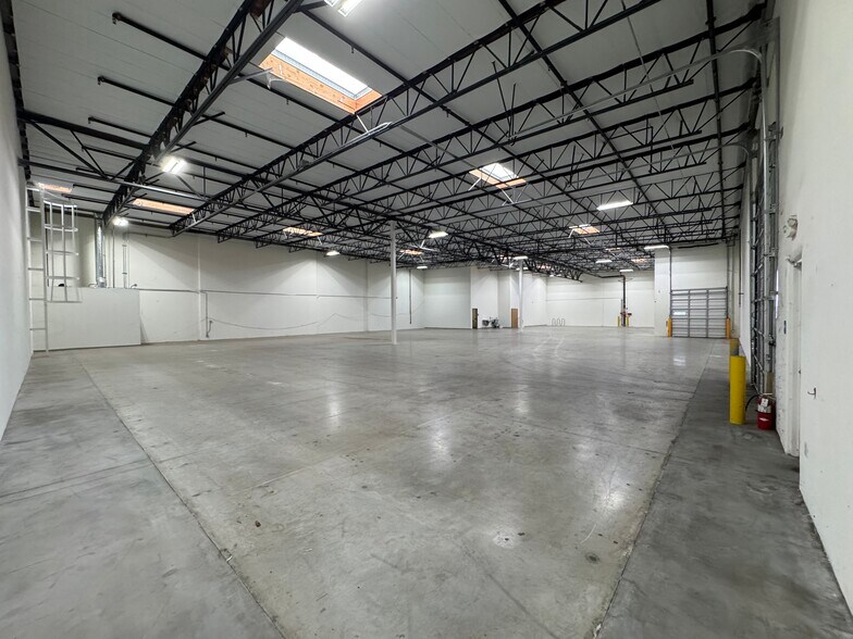 More Photos Of 1850 Rustin Ave, Riverside Warehouse For Sale