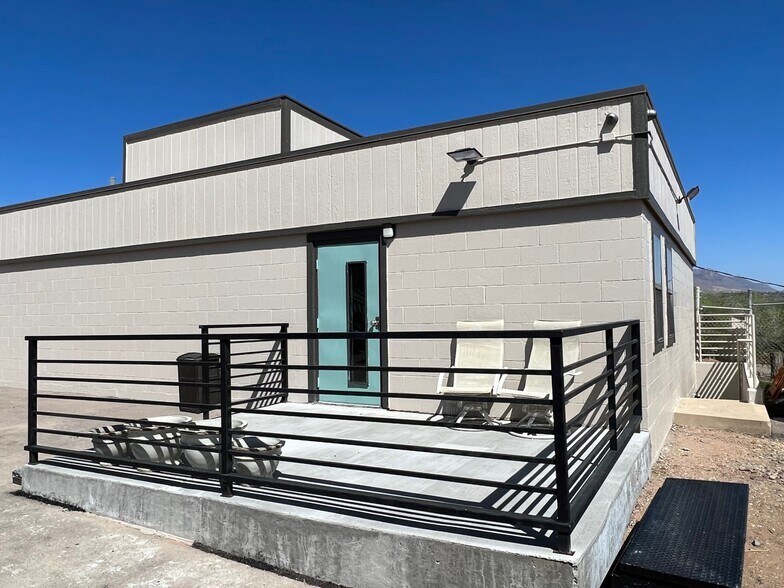 More Photos Of 845 W Moreno Ave, Colorado Springs Warehouse For Sale