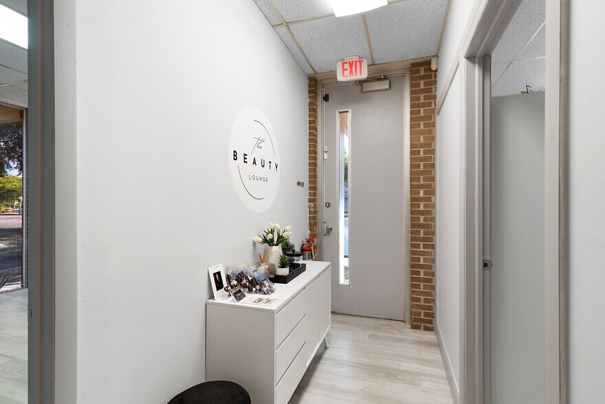 More Photos Of , Fort Myers Office For Sale