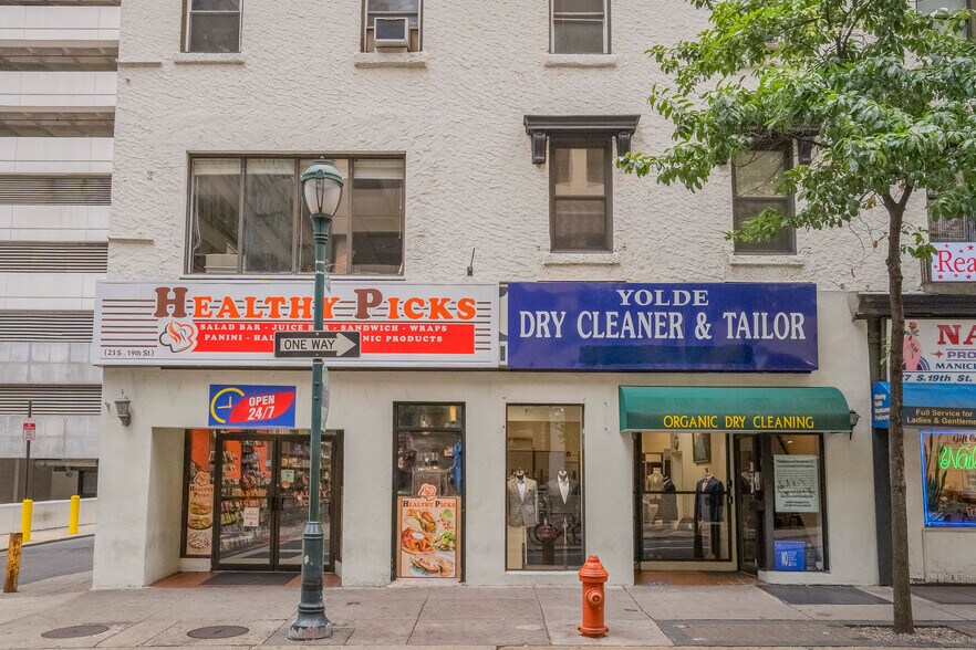 More Photos Of 23-25 S 19th St, Philadelphia Storefront Retail Office For Sale