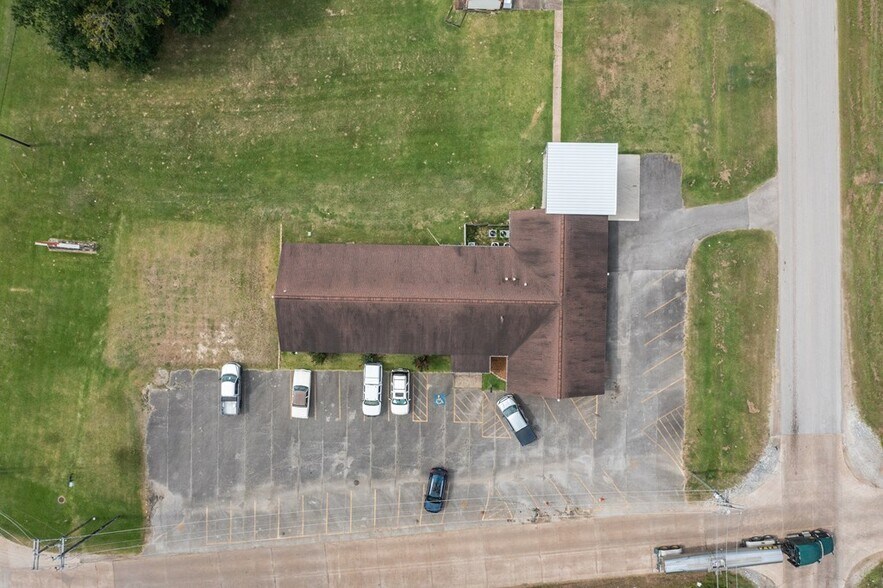 More Photos Of 100 E Borden St, Diboll Religious Facility For Sale
