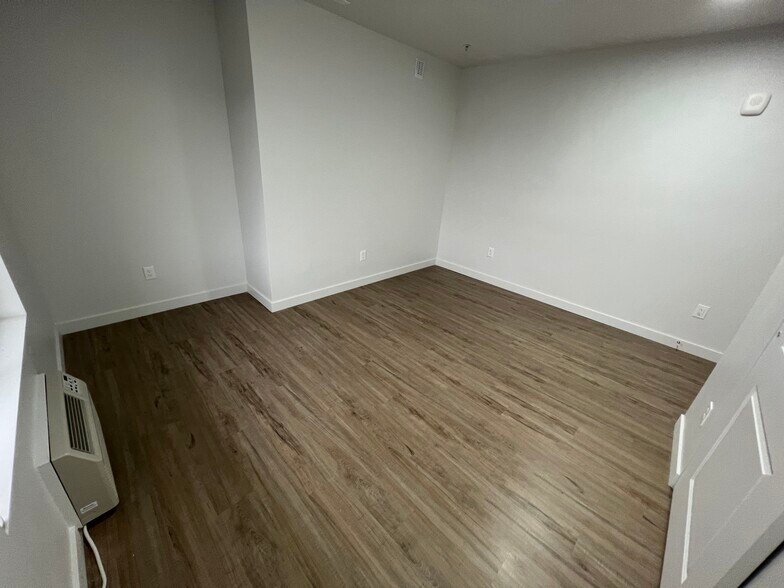 More Photos Of 404 E 5600 S, Salt Lake City Apartments For Sale