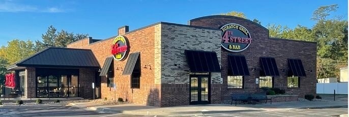 Primary Photo Of 815 SE 3rd St, Lee's Summit Restaurant For Sale