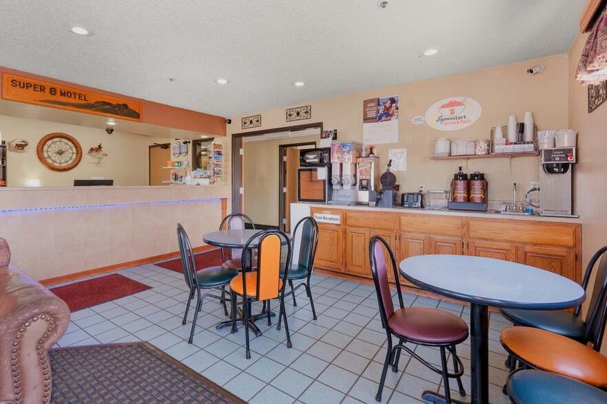 More Photos Of 1924 Freedom Rd, Trinidad Hotel For Sale