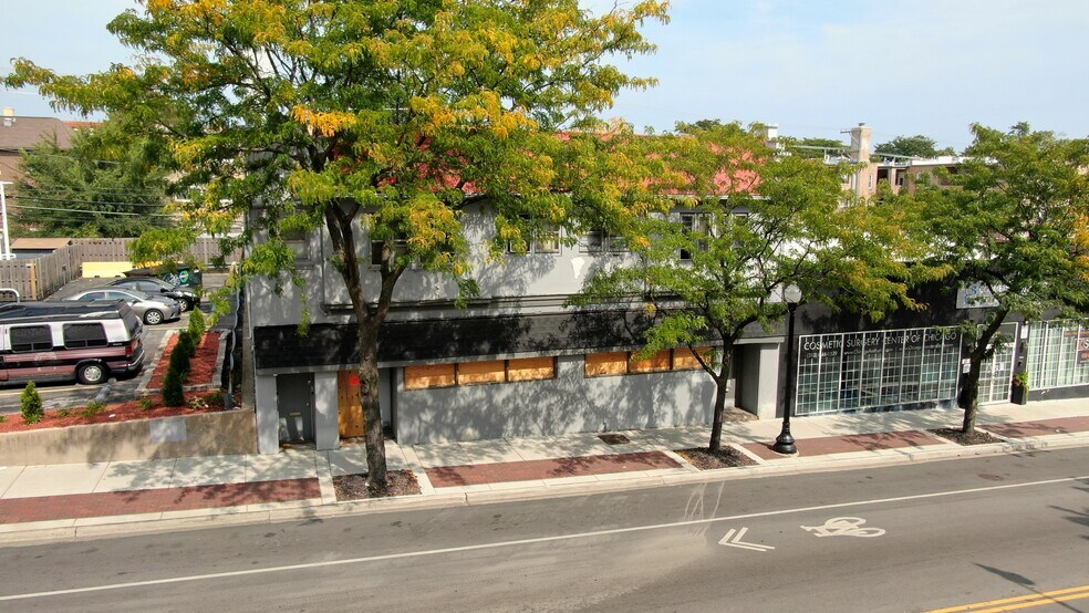 More Photos Of 819-821 Howard St, Evanston Office Residential For Sale