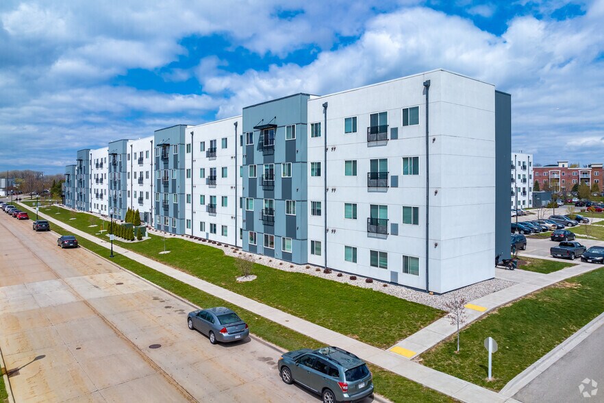 More Photos Of 482 Marion Rd, Oshkosh Apartments For Sale