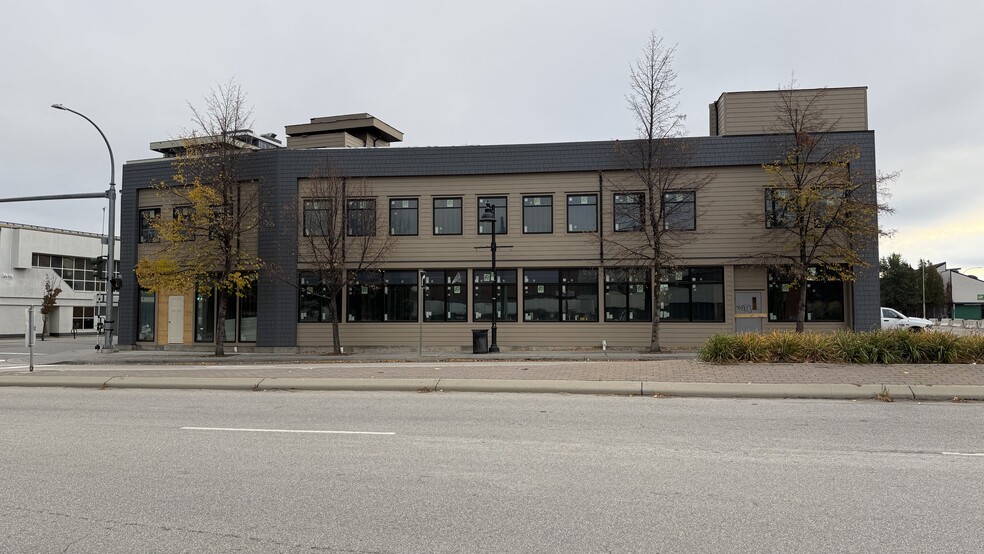 More Photos Of 1659 Water St, Kelowna General Retail For Lease