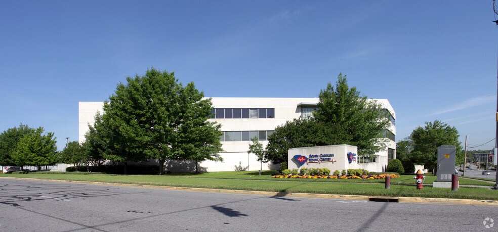 More Photos Of 2001 Laurel St, Columbia Medical For Sale