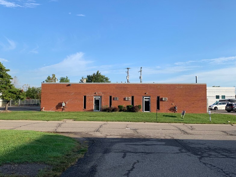Primary Photo Of 1215-1231 Wheaton Dr, Troy Warehouse For Sale
