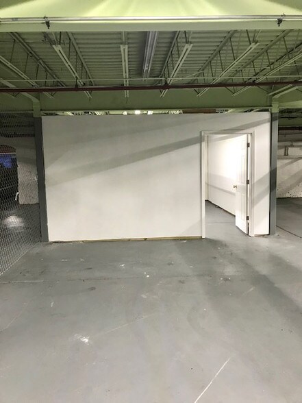 More Photos Of 430 Nepperhan Ave, Yonkers Warehouse For Sale