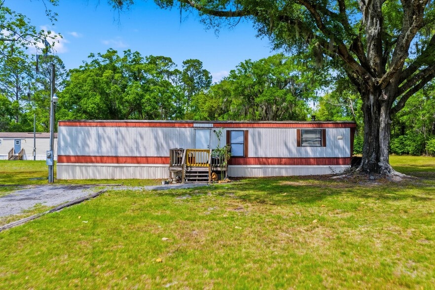 More Photos Of 11169 Eleanor Ave, Jacksonville Manufactured Housing Mobile Home Park For Sale