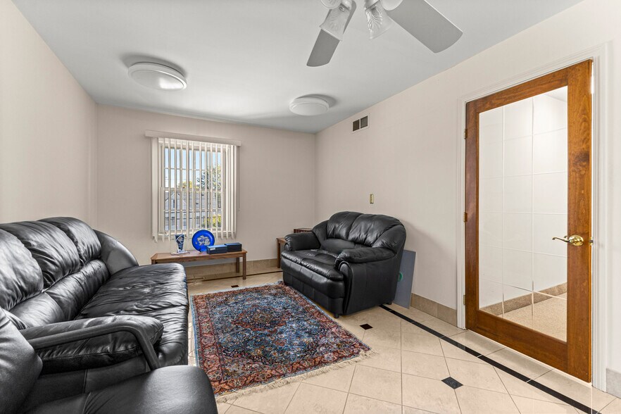 More Photos Of 30401 Utica Rd, Roseville Office For Sale