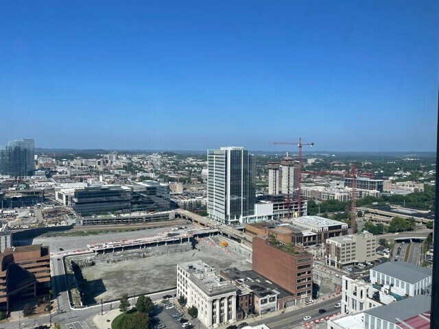 More Photos Of 611 Commerce St, Nashville Office For Lease