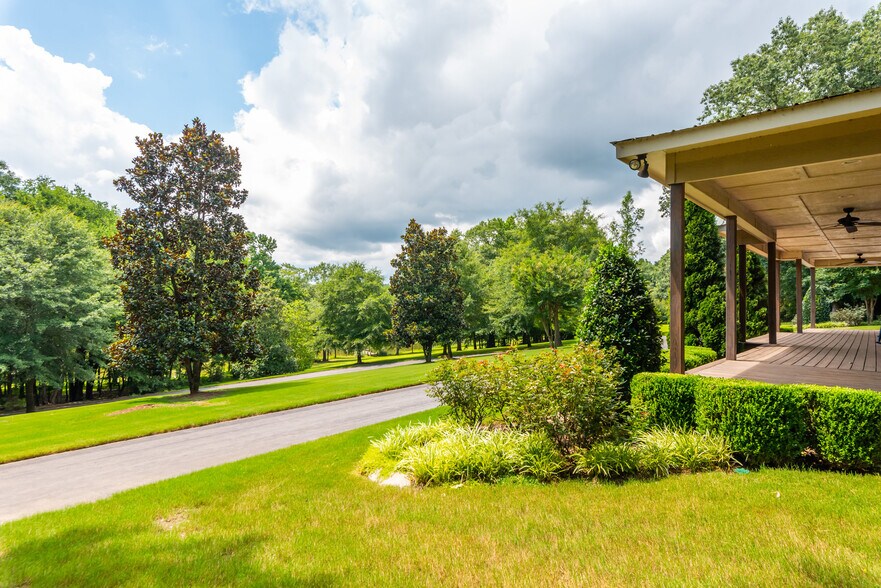 More Photos Of 565 Owens Gin Rd NE, Calhoun Lodge Meeting Hall For Sale