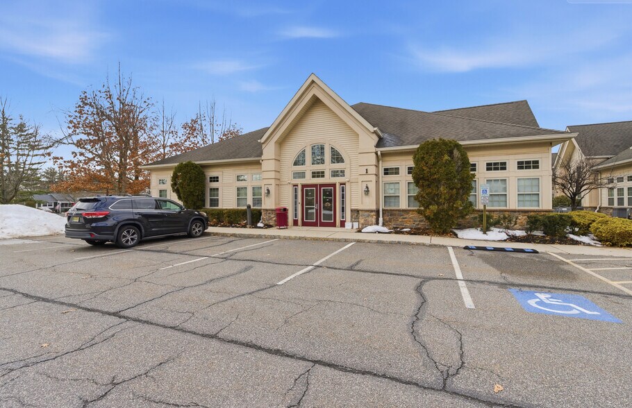 More Photos Of 491 Amwell Rd, Hillsborough Medical For Lease