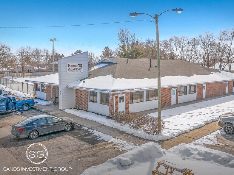 Primary Photo Of 2069 Summit View Rd, Powell Daycare Center For Sale