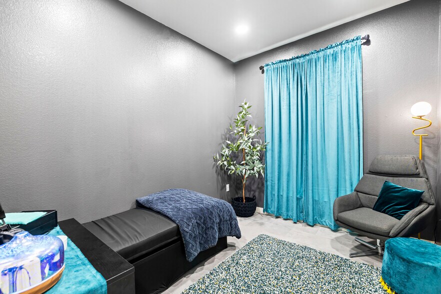 More Photos Of 4406 Judson Rd, Longview General Retail For Sale