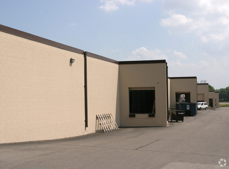 More Photos Of 11545-11581 Encore Cir, Hopkins Warehouse For Lease